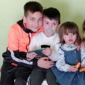 Laura, Familia en Ourense