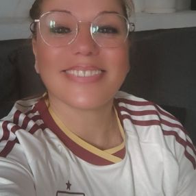 Lourdes, Babysitter in Santa Perpètua de Mogoda