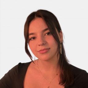 Elvina, Babysitter in Sant Vicent del Raspeig