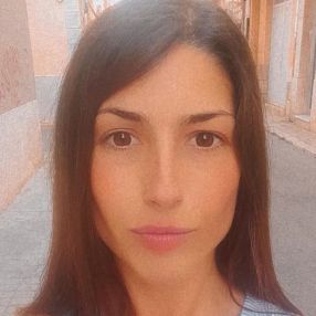 Lorena, Niñera o canguro en Benicarló
