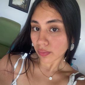 Josselyn, Babysitter in Sopelana