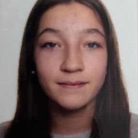 Carla, Niñera o canguro en Collado Mediano