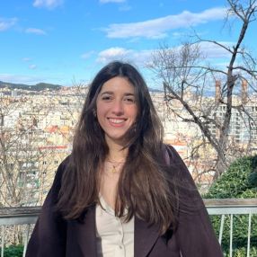 Alba, Niñera o canguro en Tremp
