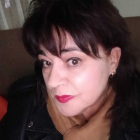 Veronica, Niñera o canguro en Godelleta