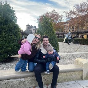 Andrea, Familia en Granada
