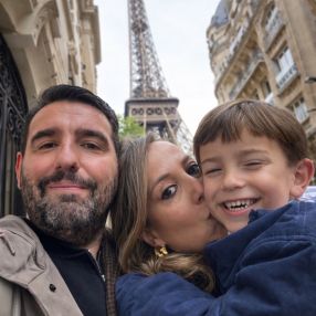 Esti, Family in Hernani