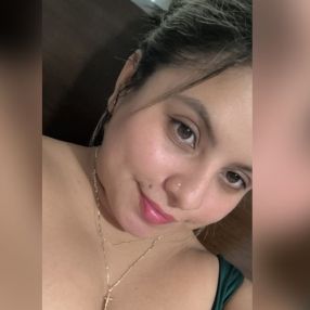 Dana, Niñera o canguro en granadilla de abona
