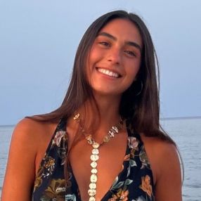 Rocio, Niñera o canguro en La Alcayna