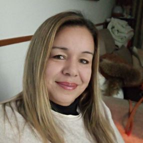 María Rosa, Babysitter in Albolote