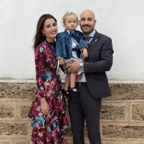 Alba, Family in Cádiz
