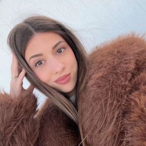 Ana, Niñera o canguro en Alguazas