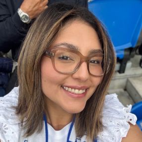 Diana Laura, Babysitter in Rentería