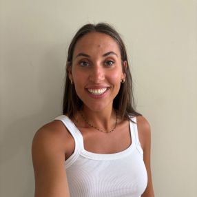 Benedetta, Babysitter in La Oliva