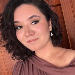 Paola, Niñera o canguro en Sada