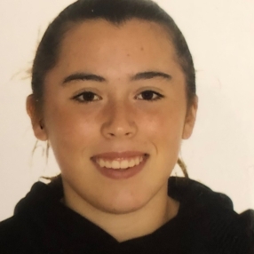 Lucia, Niñera o canguro en Abanto y Ciérvana