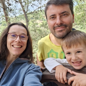Débora, Familia en L'Hospitalet de Llobregat