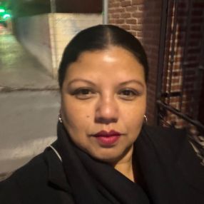 Karina, Niñera o canguro en Ocaña