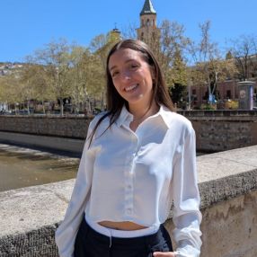 Marta, Niñera o canguro en Arona
