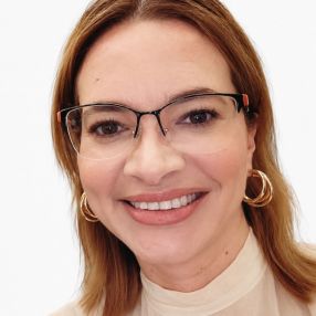 Carolina, Niñera o canguro en Pamplona