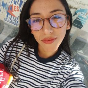 Damaris Irene, Niñera o canguro en Olesa de Montserrat