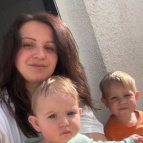 Bejan, Familia en Pilar de la Horadada