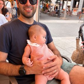 Regina, Familia en Sant Just Desvern