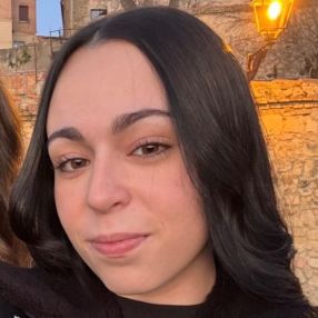 Daniela, Niñera o canguro en Cuéllar