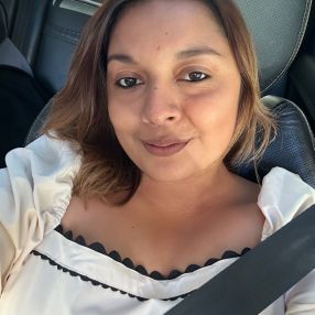 Dariela Alejandra, Niñera o canguro en La Vall d'Uixó