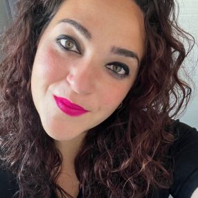 Esther, Babysitter in Liria