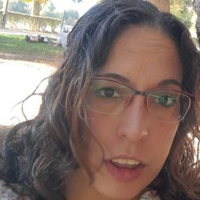 Ana, Niñera o canguro en Almazán