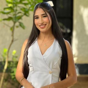 Anabelys, Babysitter in Sada