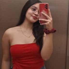 Yanet, Niñera o canguro en Torelló
