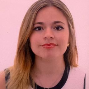 Carolina, Niñera o canguro en Camarena
