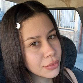 Luz Abigail, Babysitter in Torrente