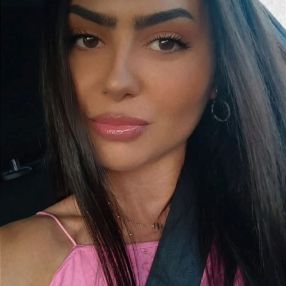 Nicoleta, Niñera o canguro en Piles