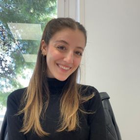 Giulia, Niñera o canguro en València
