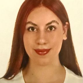 Mila, Niñera o canguro en El Molar