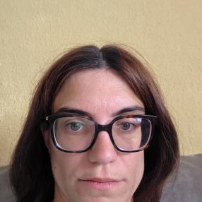 Montse, Babysitter in Valls
