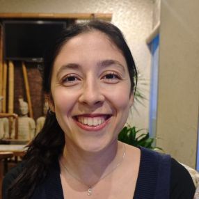 Marina, Babysitter in San Fernando