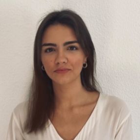 Marta, Niñera o canguro en Zafra