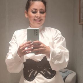 Yenny, Niñera o canguro en Gerona