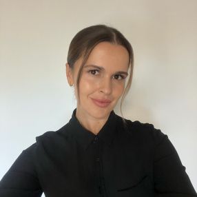 Laura, Babysitter in Los Barrios