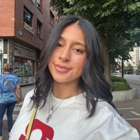 Luisana, Niñera o canguro en Sopelana