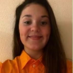Lorena, Niñera o canguro en Vilalba