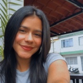 María Fernanda, Babysitter in Folgueroles