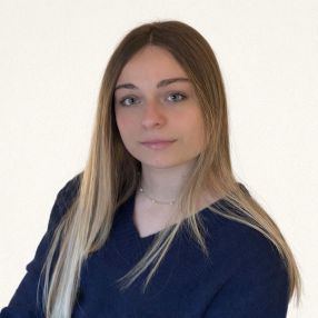 Carlota, Niñera o canguro en Palafolls