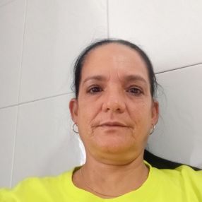 Mailyn, Niñera o canguro en Negreira
