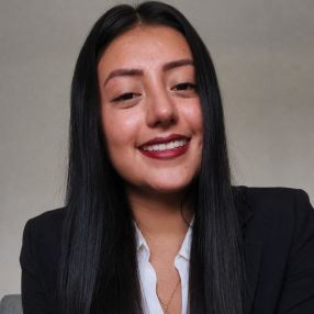 Laura, Niñera o canguro en Robledo de Chavela