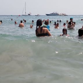 Alison, Family in Alicante