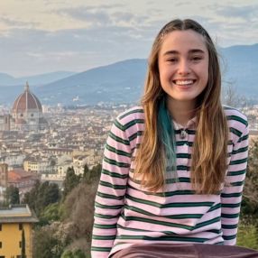 Alicia, Niñera o canguro en Nigrán